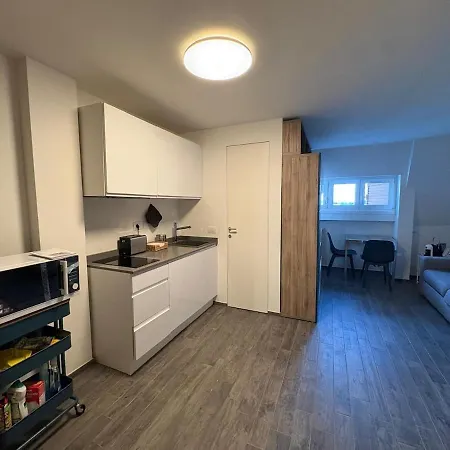 San Siro Apartment, Daire